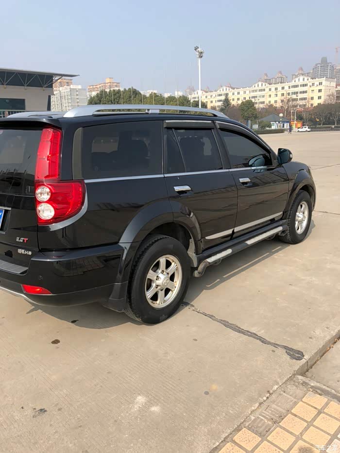 2013款哈弗h5黑色四驱