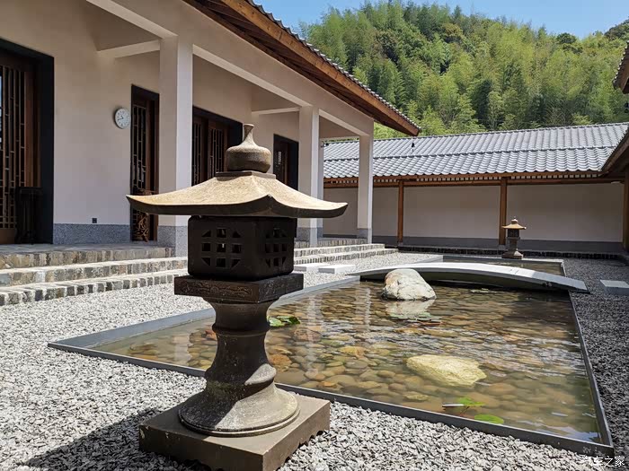 孑然一身清风拂面修行禅院