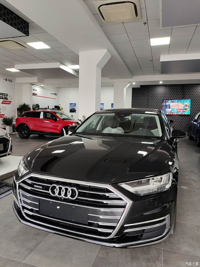 全新奥迪a8提车简单作业