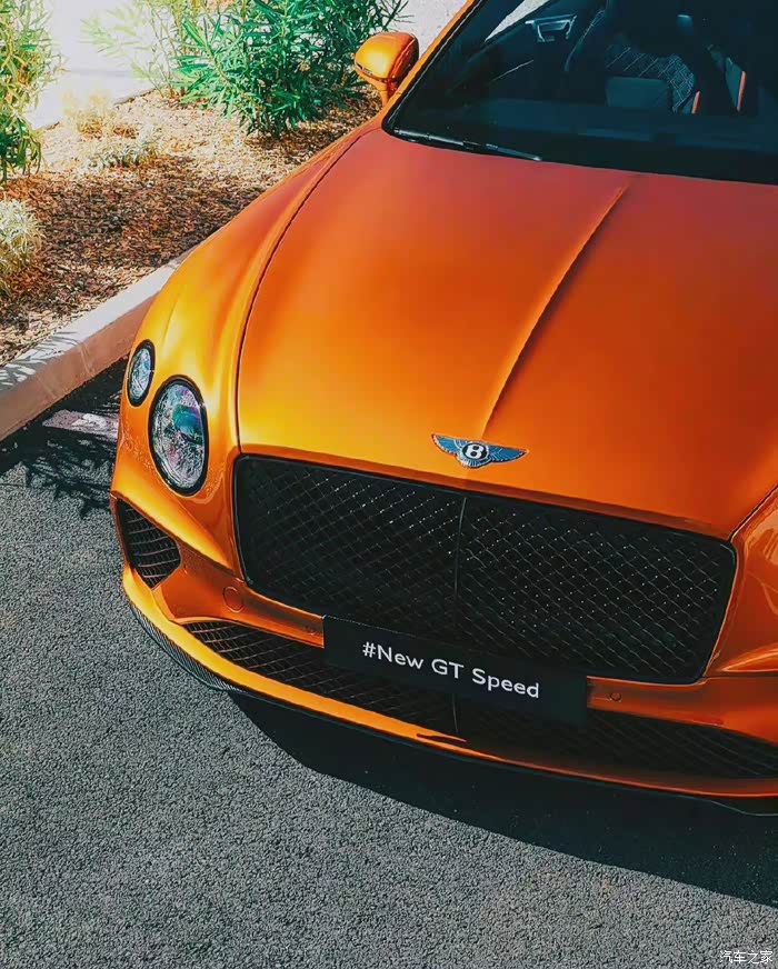 宾利 欧陆gt speed 配色超赞
