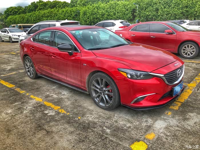 阿特兹有四驱?这车没有一气马自达标志,是不是进口货啊