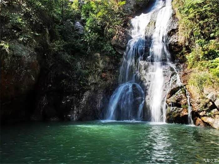 瓯海仙岩梅雨潭