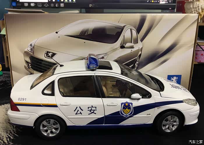 【图】二胖妞百宝箱新成员—307警车模型_标致307论坛_汽车之家论坛