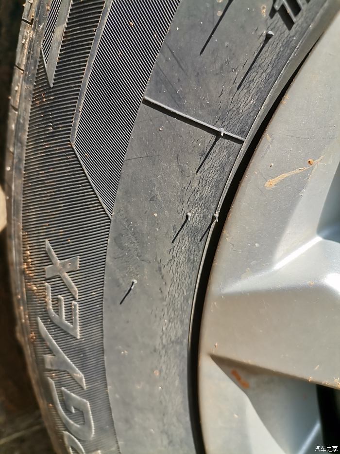 【图】轮胎出现裂纹