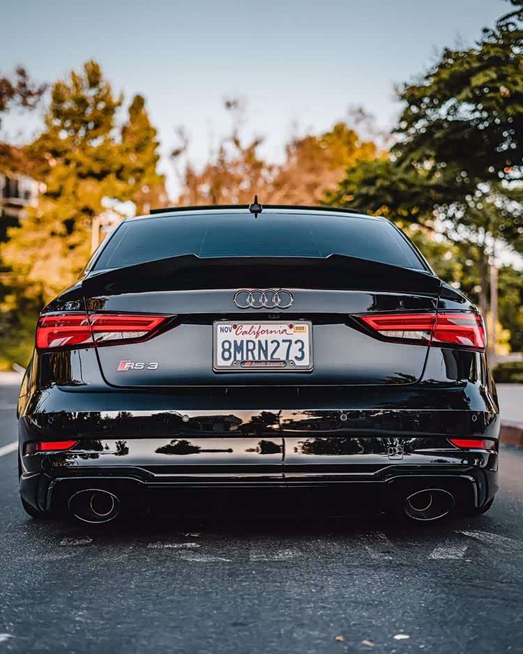 低调的小钢炮-奥迪rs3 2.5t三厢,帅的不要不要的