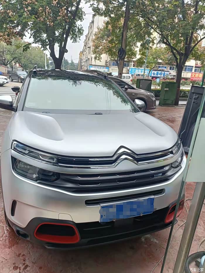 雪铁龙天逸c5车身改色供车友们参考