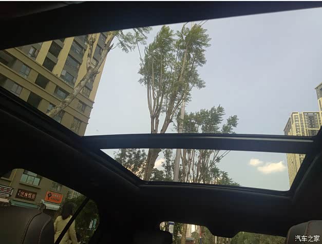 我人生中第一辆车——凯迪拉克xt4