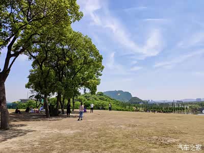 湘湖三期沙滩游玩