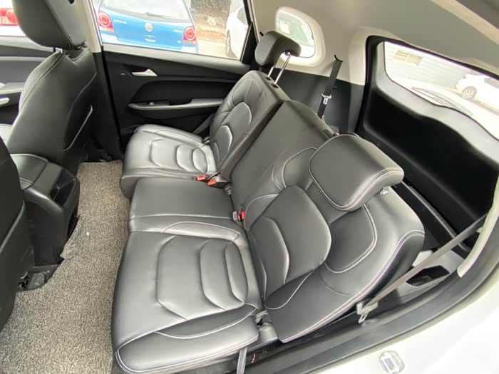 开着宝骏530去吃冬天的第一顿火锅