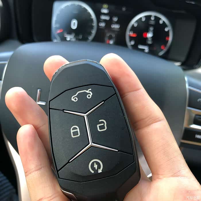 回忆美好,怀念幸福,浅谈我眼中的领克01