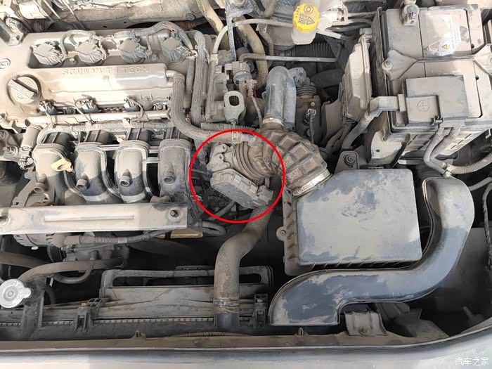 560的进气压力传感器在哪儿啊?