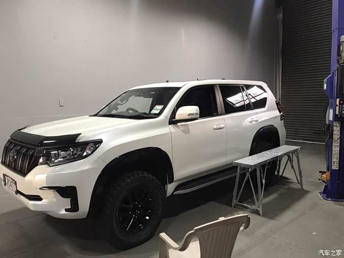 2018款柴油普拉多升高两寸和宽胎!