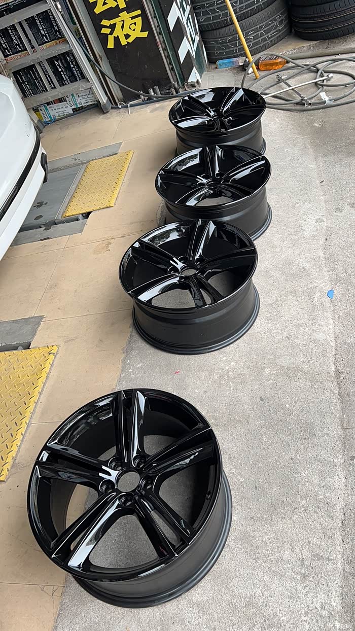 沃尔沃s80l轮毂改装