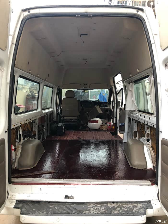 收了一台老顺子改做工具车