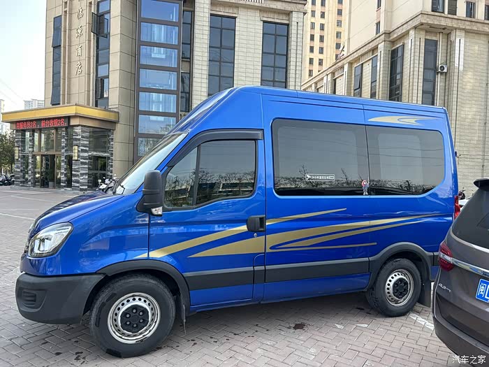 出依维柯欧胜自动挡改装多多