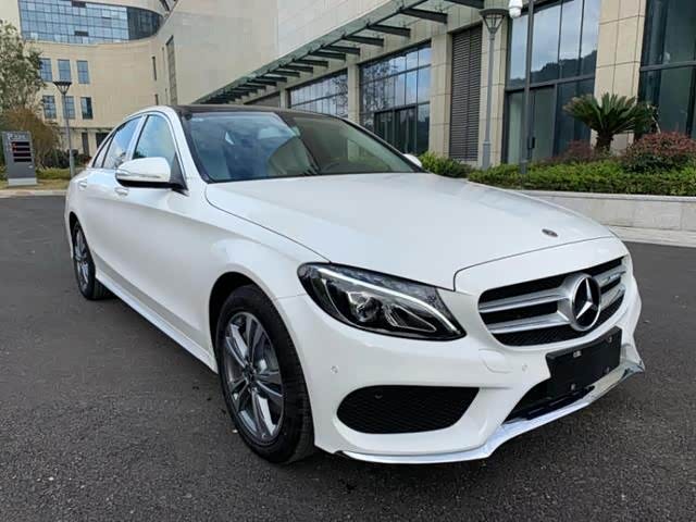 奔驰c200l忠诚的伴侣小笨笨