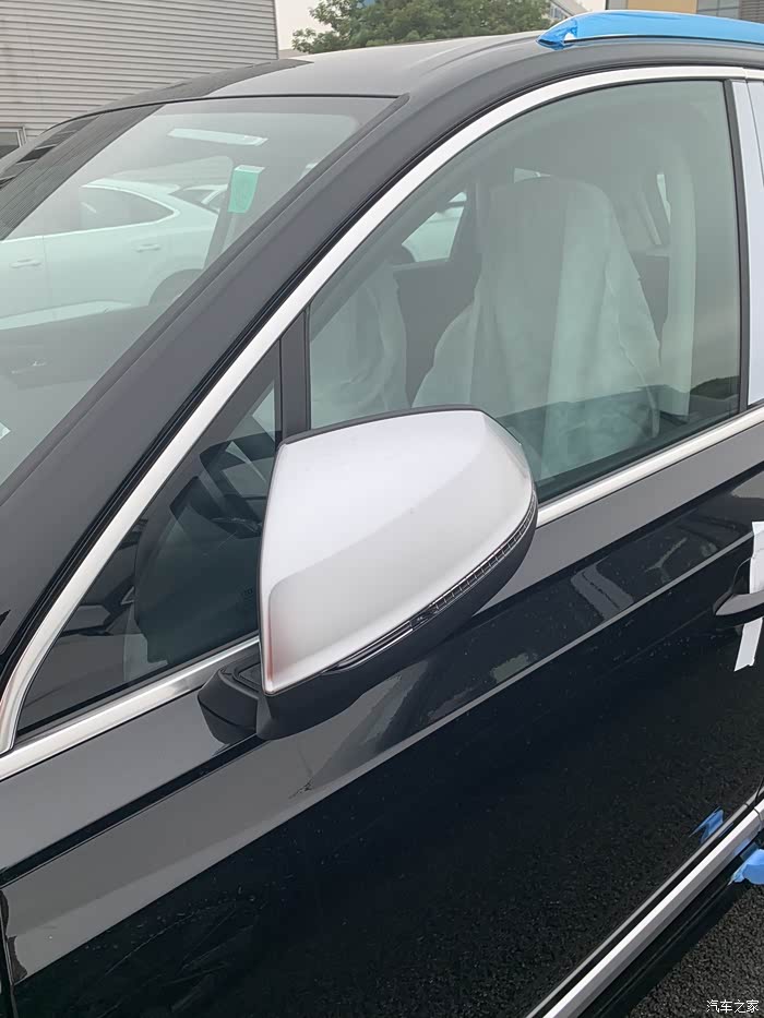 【图】偶遇22款q7顶配_奥迪q7论坛_汽车之家论坛