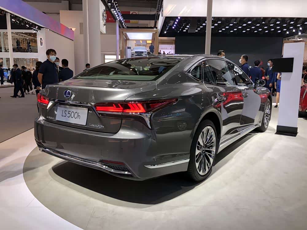 【图】北京车展打卡ls 500h,漂亮_雷克萨斯ls论坛_汽车之家论坛