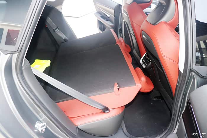 后排支持比例放倒.