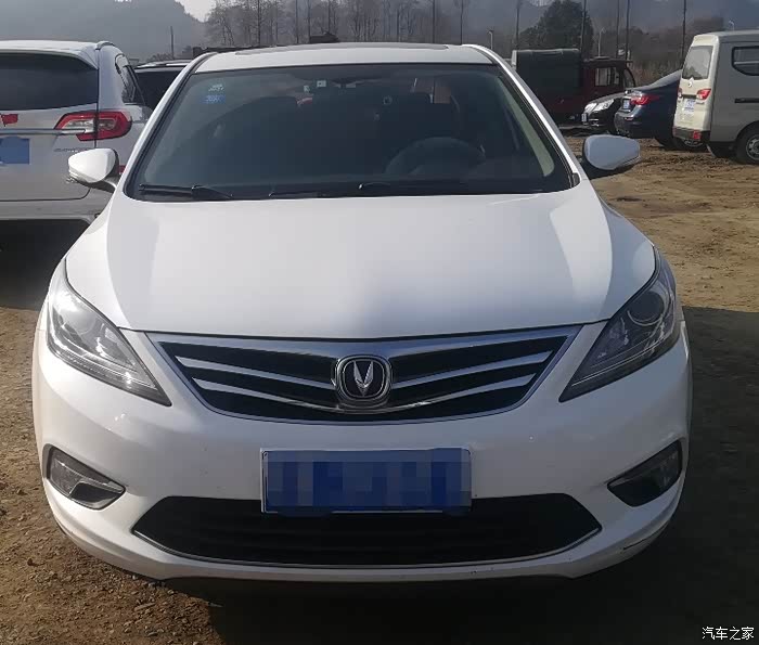 品鉴16款长安经典逸动的外部涵养