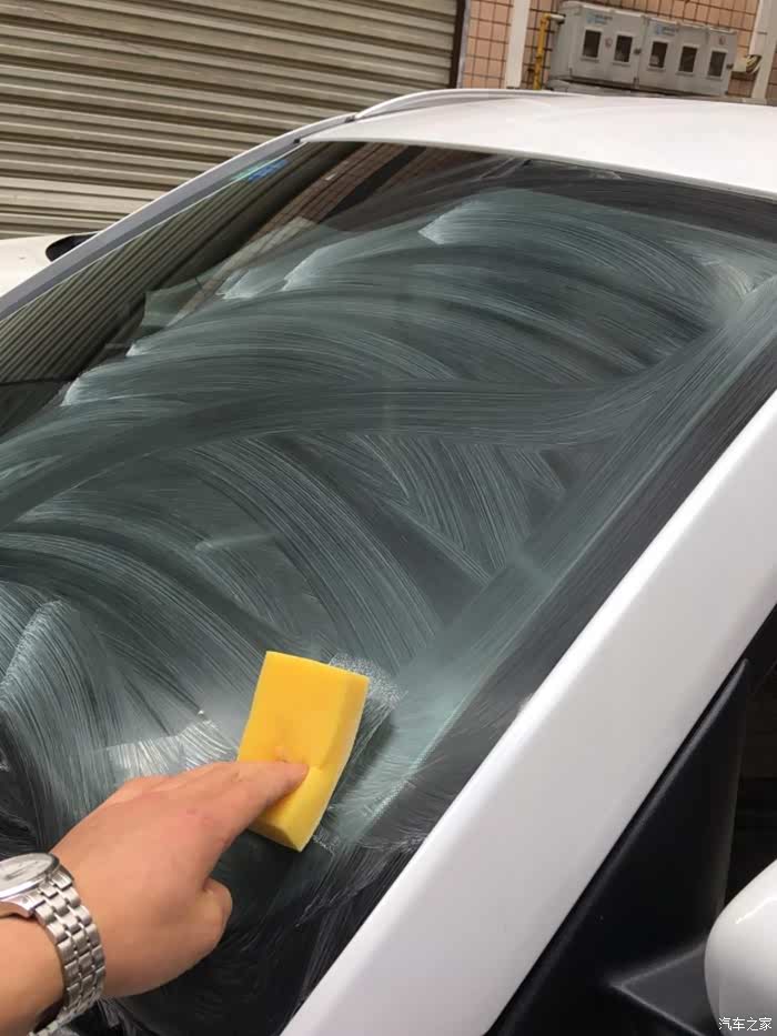 前档玻璃去油膜分享
