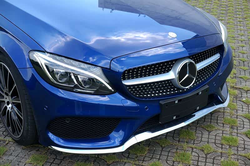 奔驰c300轿跑,好喜欢中网的满天星设计