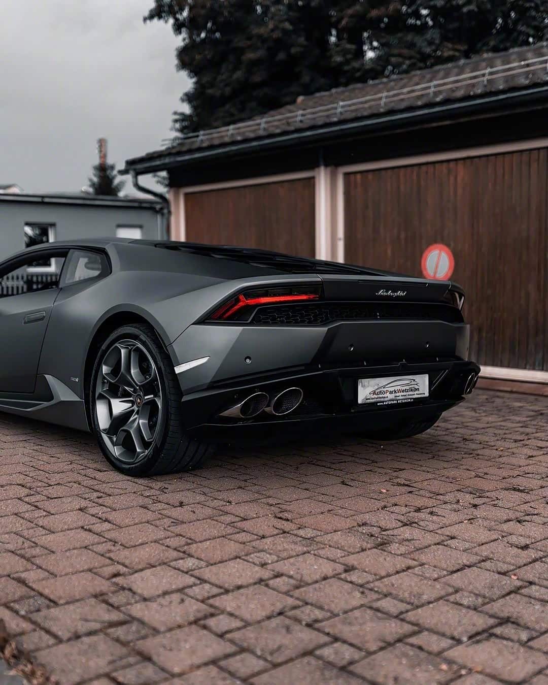 哑光金属灰色兰博基尼huracan配色到位!