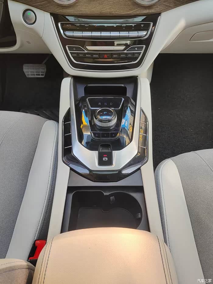 北汽eu500新车优惠力度大