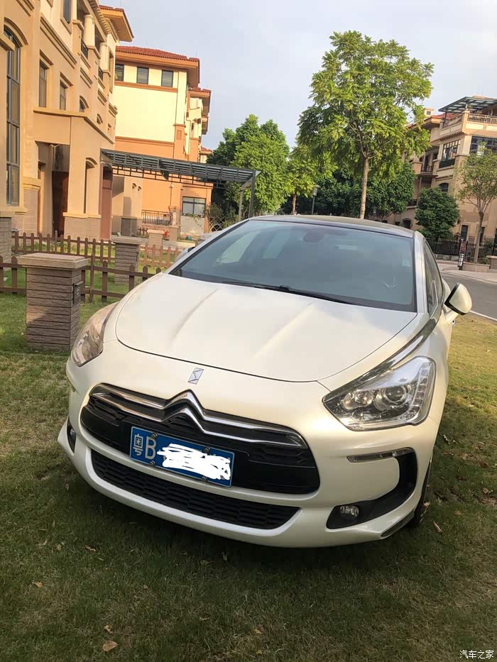 出深圳牌车况完美自家用白色ds5