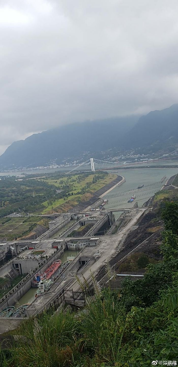 國慶節逍客單車自駕神秘的神農架,遊覽三峽大壩