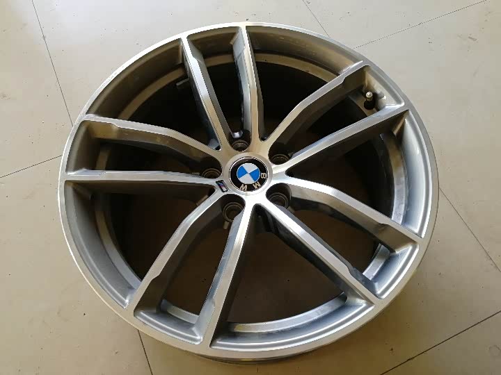 2019款525m运动套装轮毂一套4个slf六丰662m