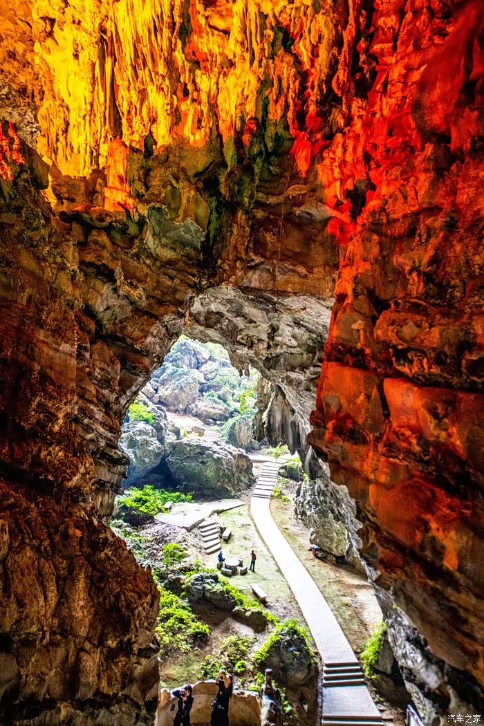 百色最美溶洞——吉星岩