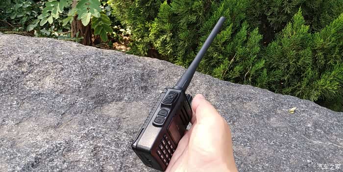 家家众测雨露均沾八重州手持电台