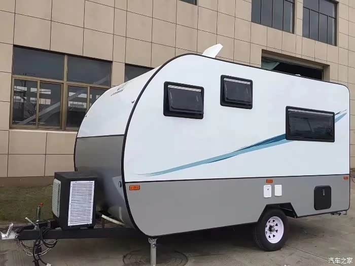 关于拖挂车调换的纠结!深圳四驱挑战者换河南新飞拖挂房车