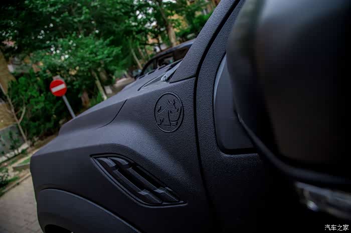 猛禽喷涂汽车防爆涂装防爆漆提升整车防护性