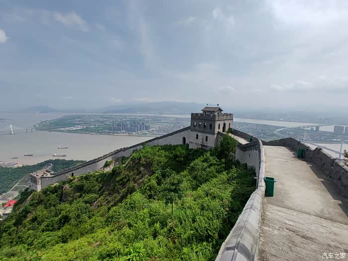 开着雨燕去爬东蒙山长城热死