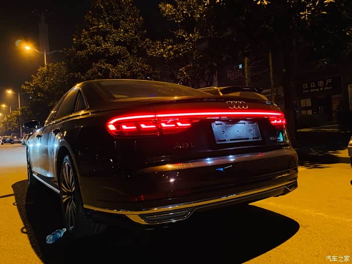 【图】气质这一块,黑色a8l拿捏很到位_奥迪a8论坛_汽车之家论坛