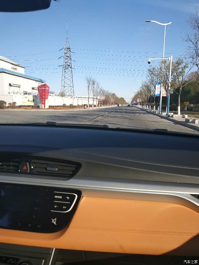 座在副驾驶的视野也很不错