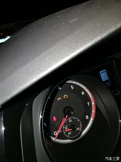 新提的途观l,汽车小白,自检亮灯请教谢谢!