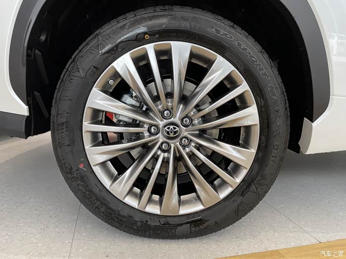 双拼色内饰的汉兰达是你的菜吗