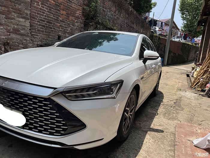 秦plusdmi冠军版白色好看