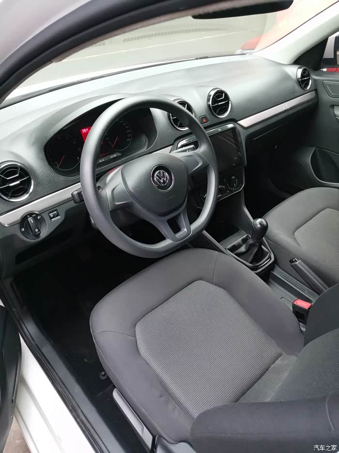 18年大众捷达手动风行版精品车况