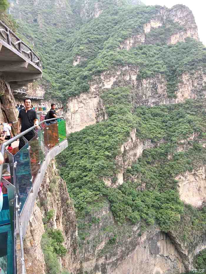 十渡玻璃栈道门票价格(北京十渡玻璃栈道门票价格)