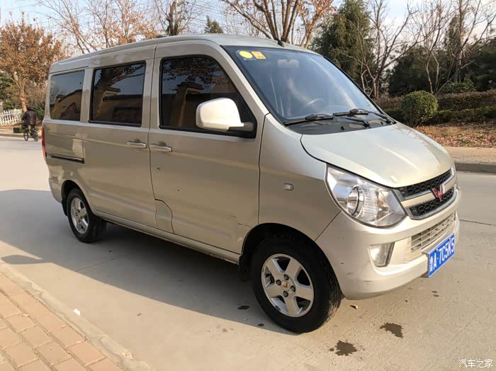 16年五菱之光s高配电动车窗空调铝合金轮毂