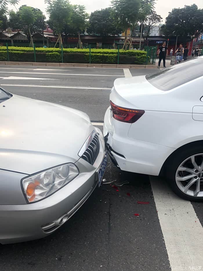 【图】小4被追尾,但对方只有交强险,怎么办_奥迪a4l论坛_汽车之家论坛