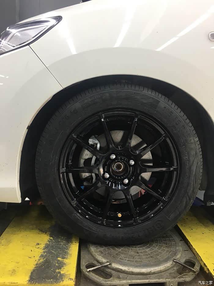 飞度雅泛迪轮毂正不正?