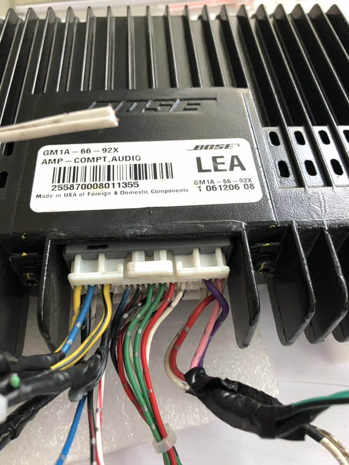 哪位大哥有马自达6轿跑bose功放的接线定义