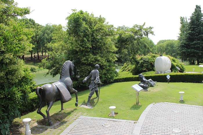 东方绿舟之名人雕像篇