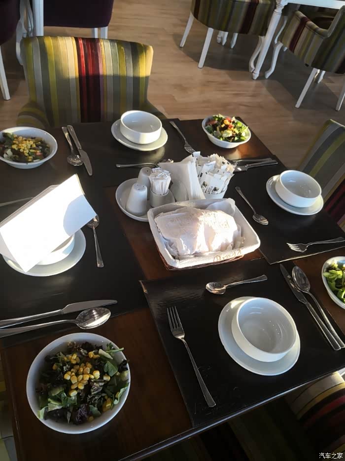 没有热气球的卡帕和街头各种车车