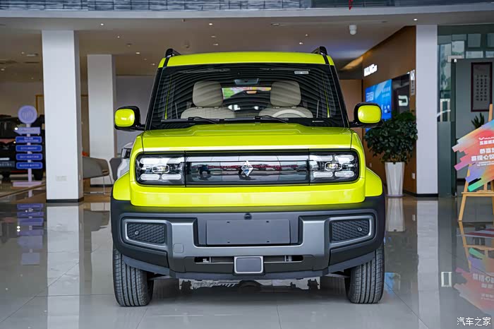 满足年轻人的越野梦,电动越野车"五菱吉姆尼"———宝骏悦也